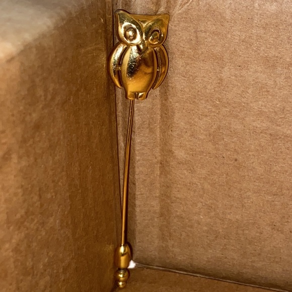 Vintage Trifari Gold Tone Owl Stick Lapel Pin With Cap Shiny Signed - Picture 5 of 11